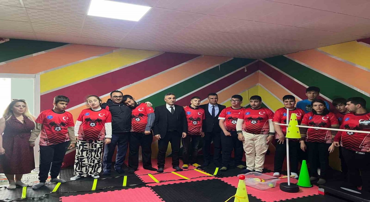 Engelli bireyler için iş birliği ve destek mesajı