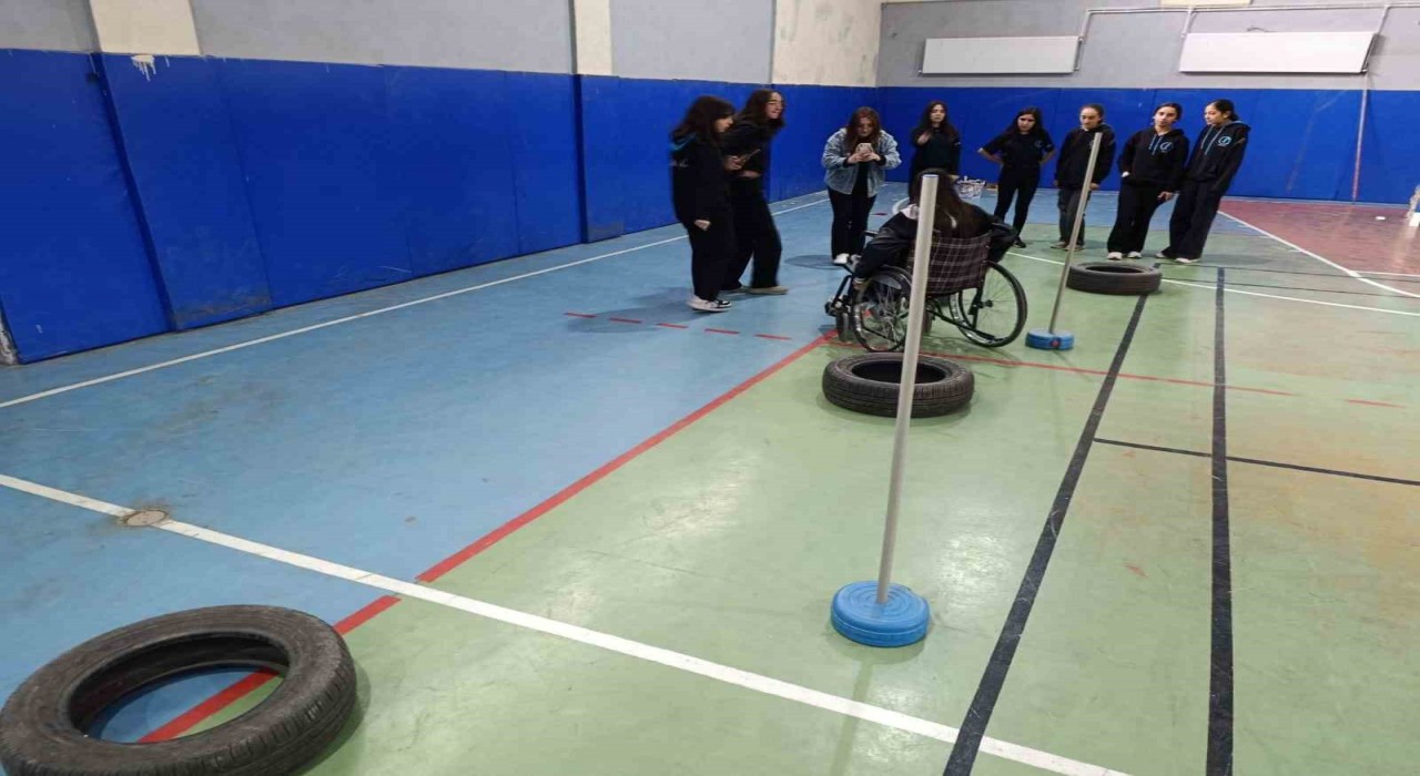 Engellileri daha iyi anlamak için okulda Empati Parkuru kuruldu
