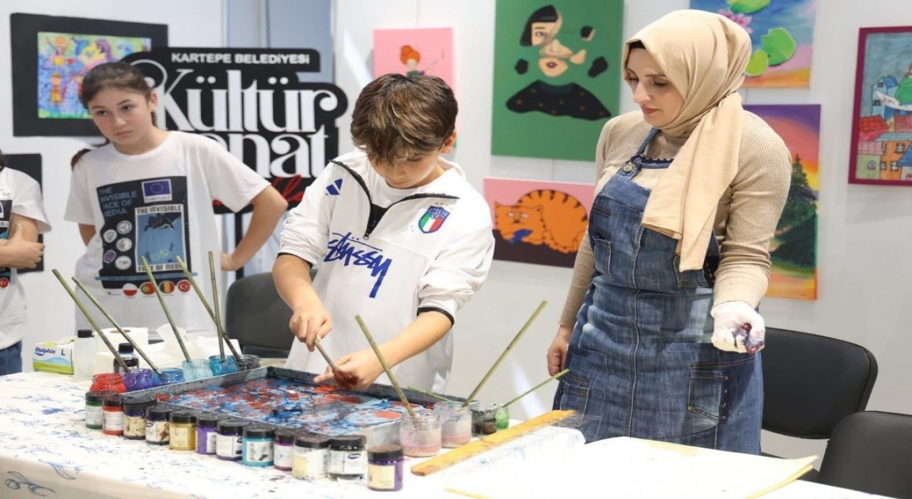 Erasmus öğrencileri Kartepede kültürlerarası deneyim yaşadı