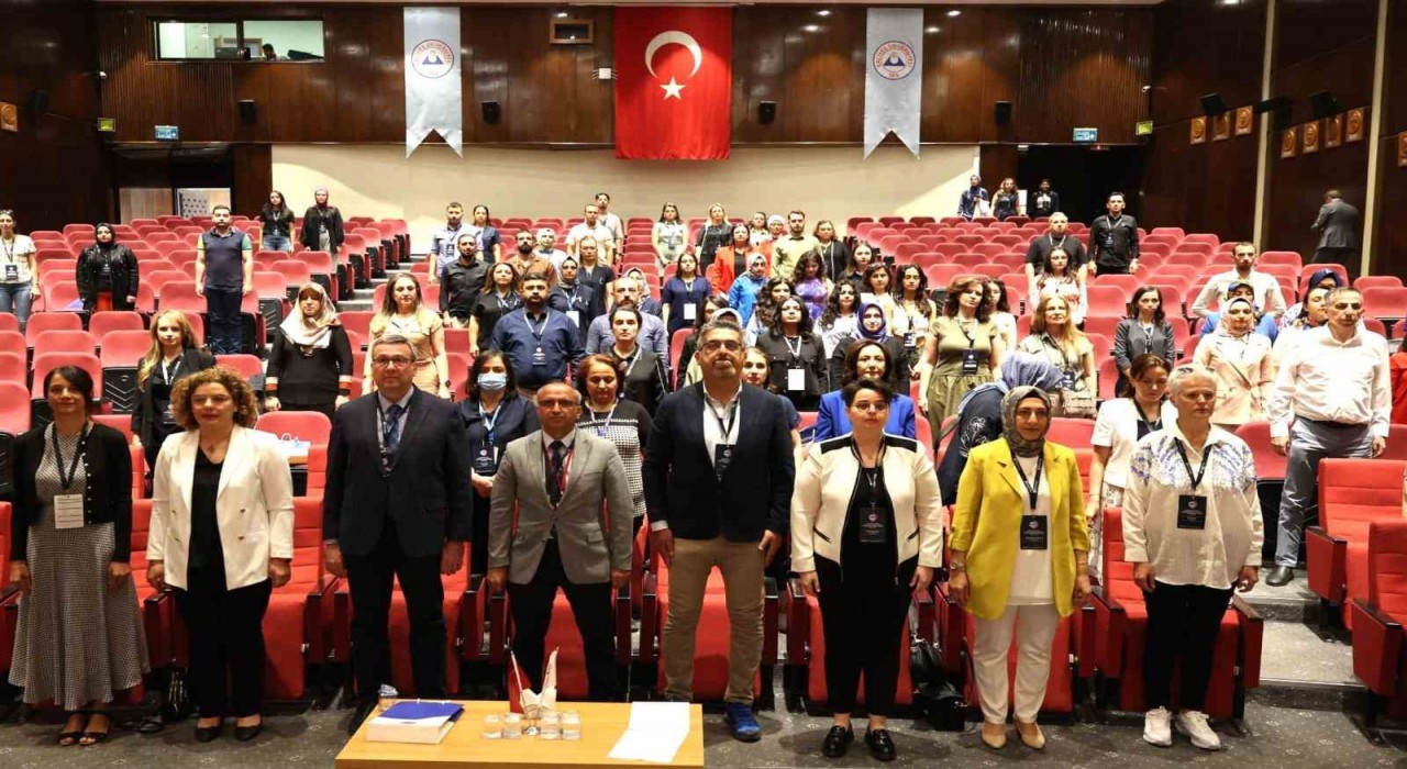 ERÜde, Temiz Ellerden Temiz Hastanelere Sempozyumu gerçekleştirildi