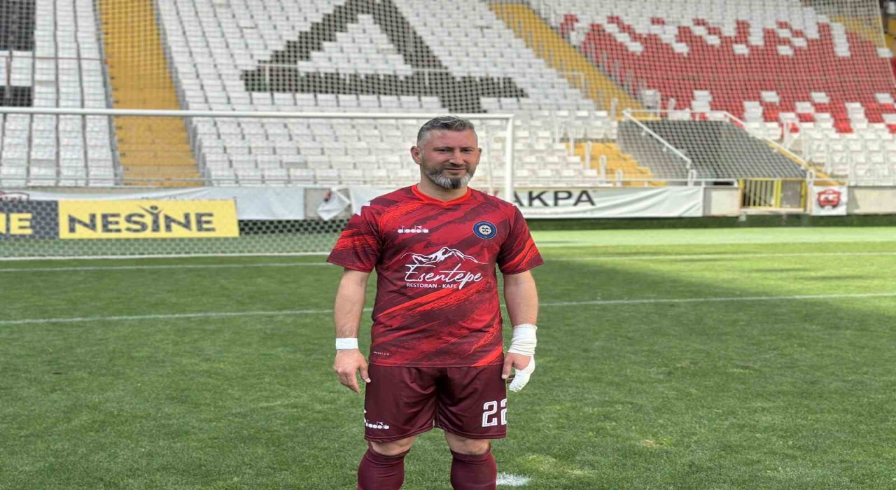 Erzincanda futbolun üç yönlü kahramanı