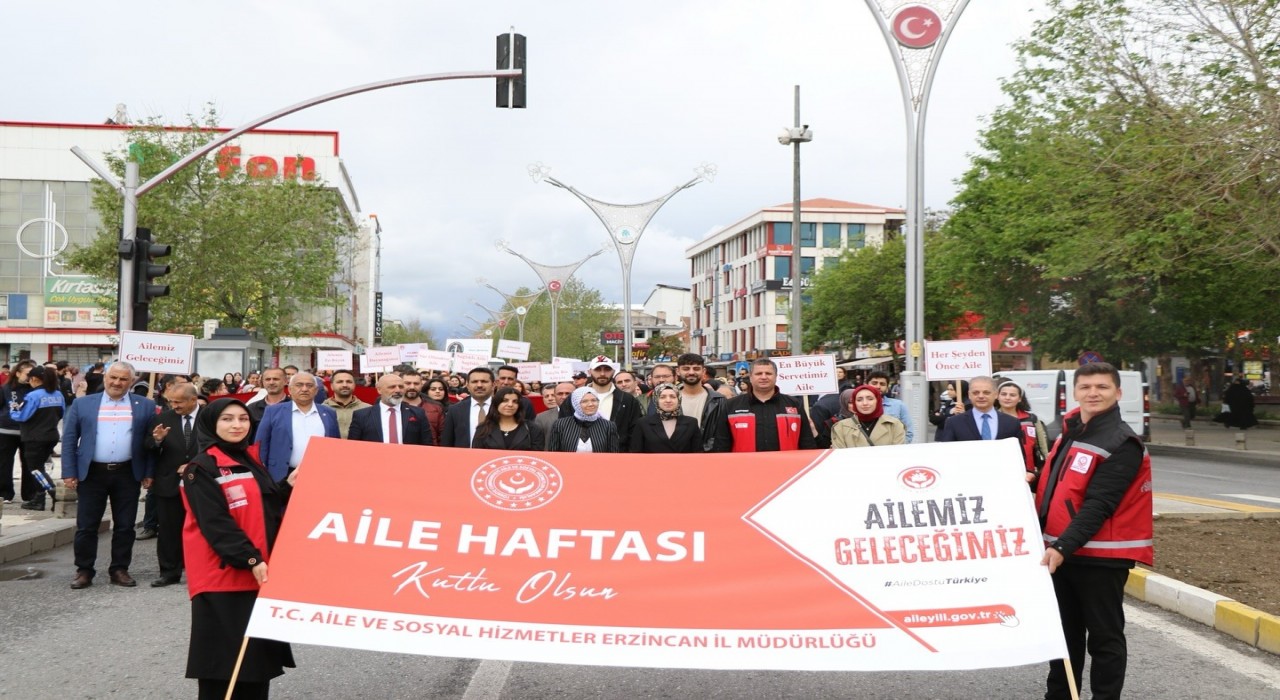Erzincanda Uluslararası Aile Gününü Coşkuyla kutlandı