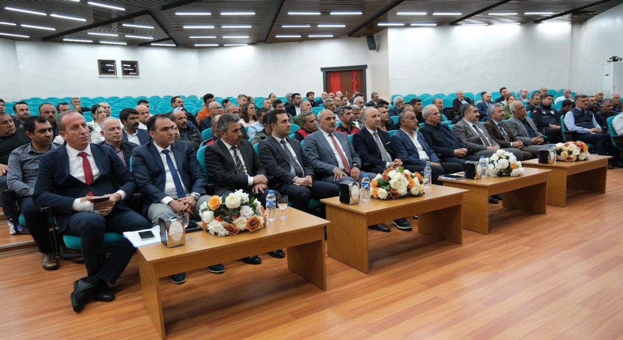 Erzincanda yapılan çalışmalar ve hayata geçirilmesi planlanan projeler değerlendirildi