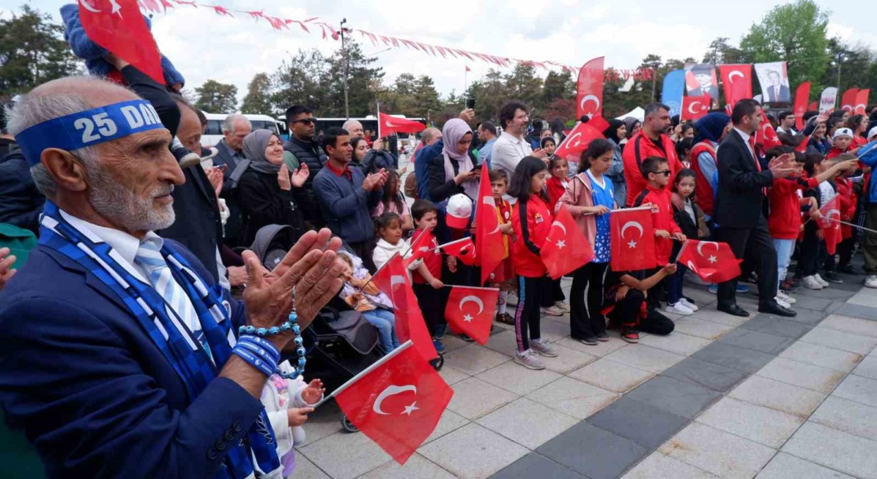 Erzurumda 19 Mayıs coşkusu