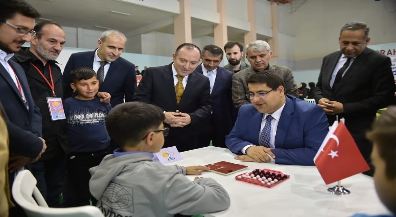 Erzurumda akıl ve zekâ oyunları turnuvası