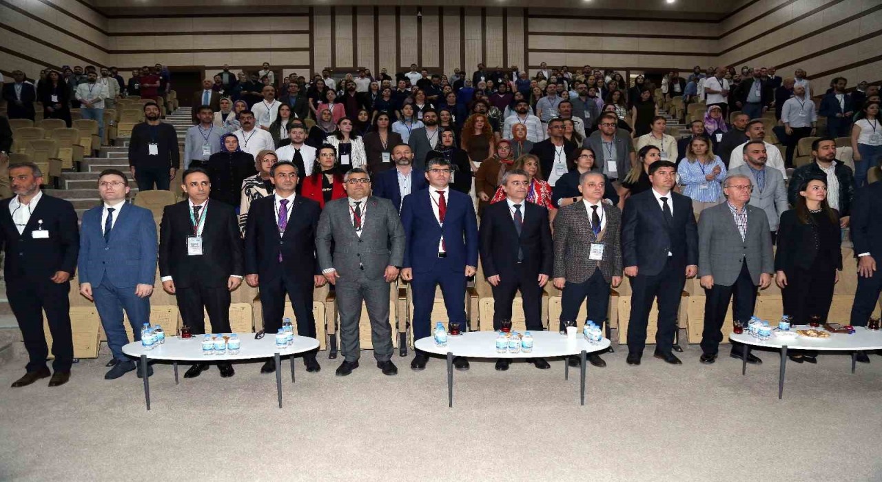 Erzurumda Beyin ölümü tespiti ve donör bakımı farkındalık sempozyumu düzenlendi