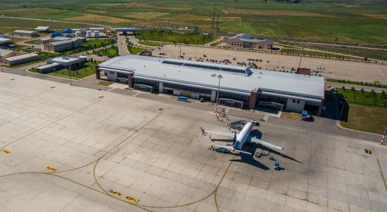 Erzurumda dört ayda 402 bin 141 kişi uçtu