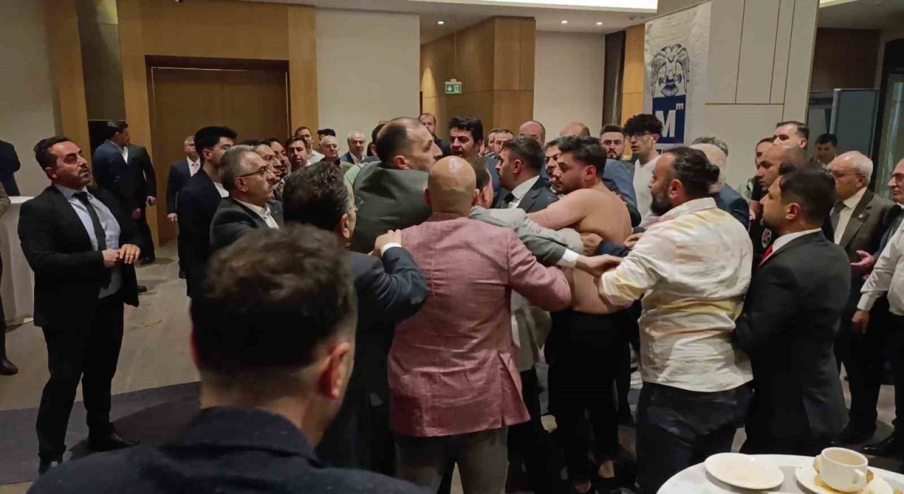 Erzurumdaki seçimde yumruklu kavga