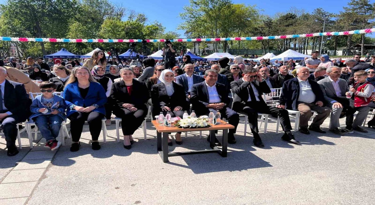 Esenlerde Anneler Gününde 5. Uluslararası Ninni Festivali düzenlendi