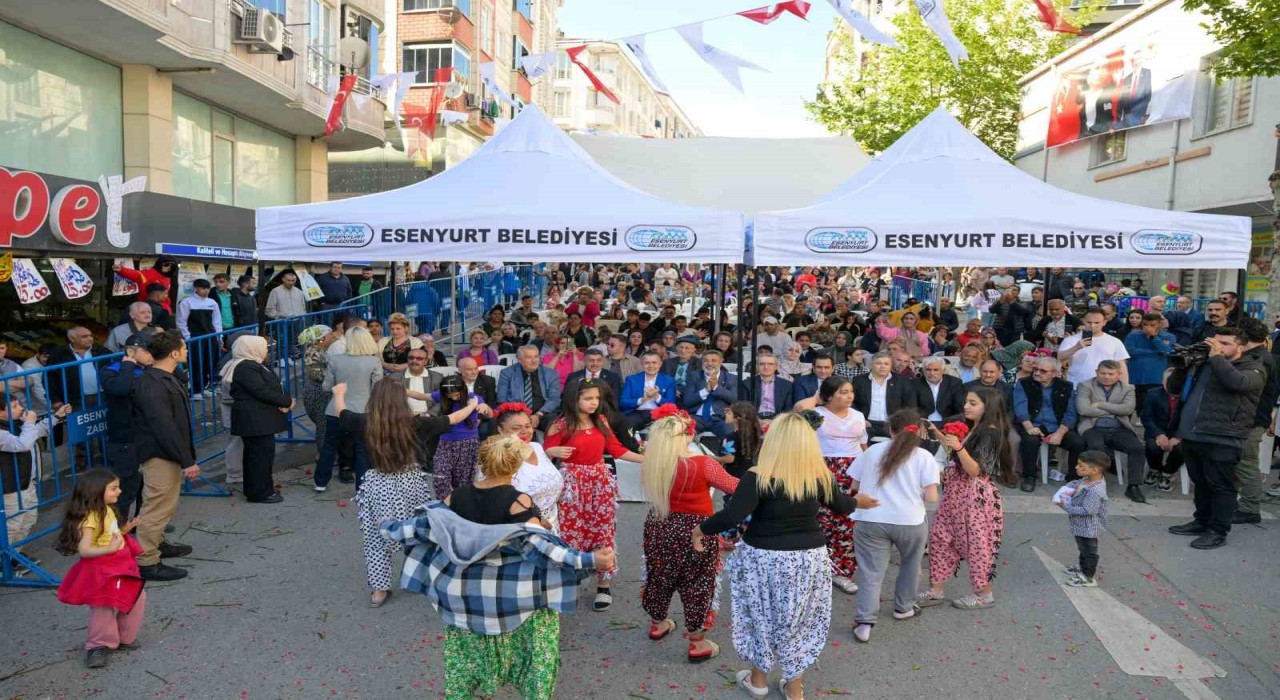 Esenyurtta Hıdırellez coşkuyla kutlandı