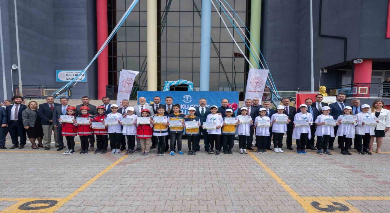 Eskişehirde Sağlıklı Çocuk, Sağlıklı Gelecek Okul Sağlığı İş Birliği Protokolü gerçekleştirildi