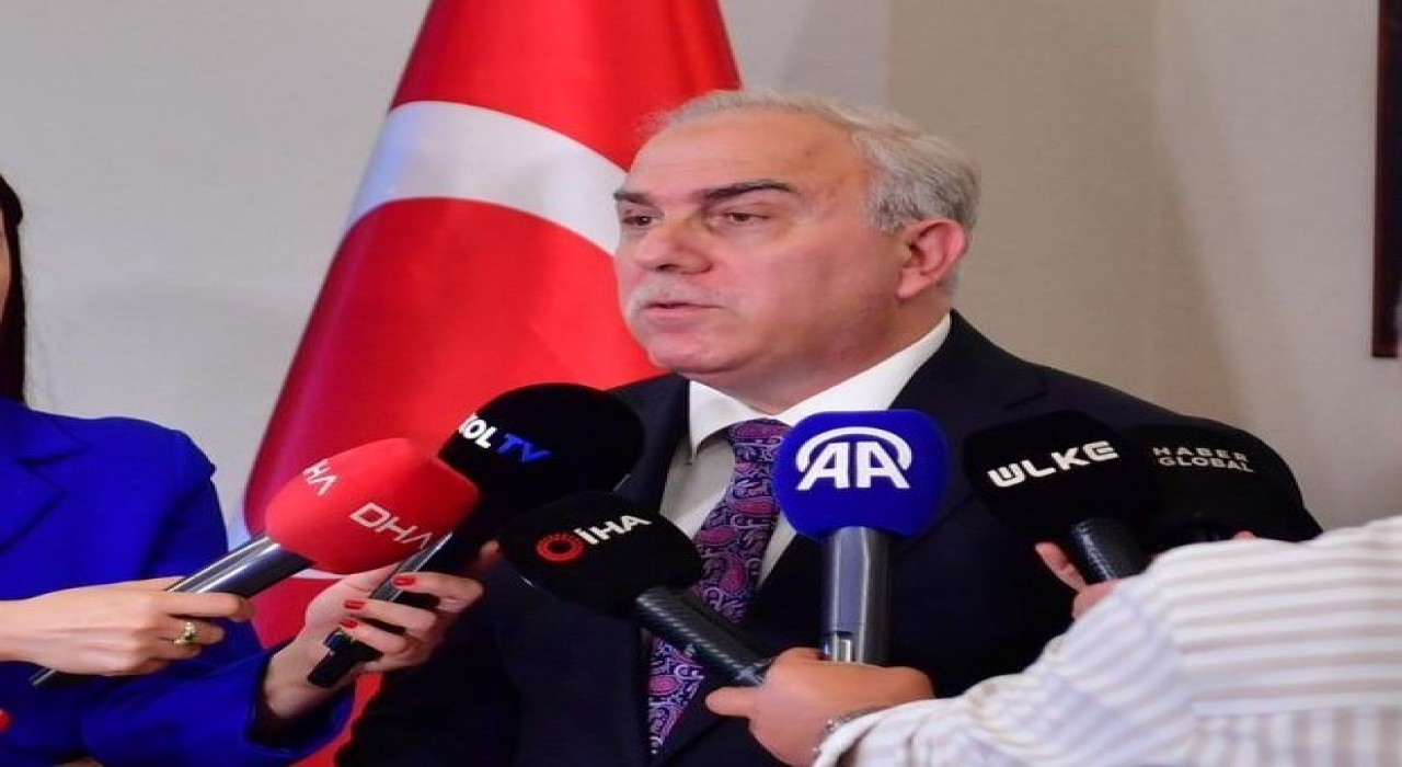 Fatih Belediye Başkanı Mehmet Ergün Turandan CHP Genel Başkanı Özgür Özele tepki