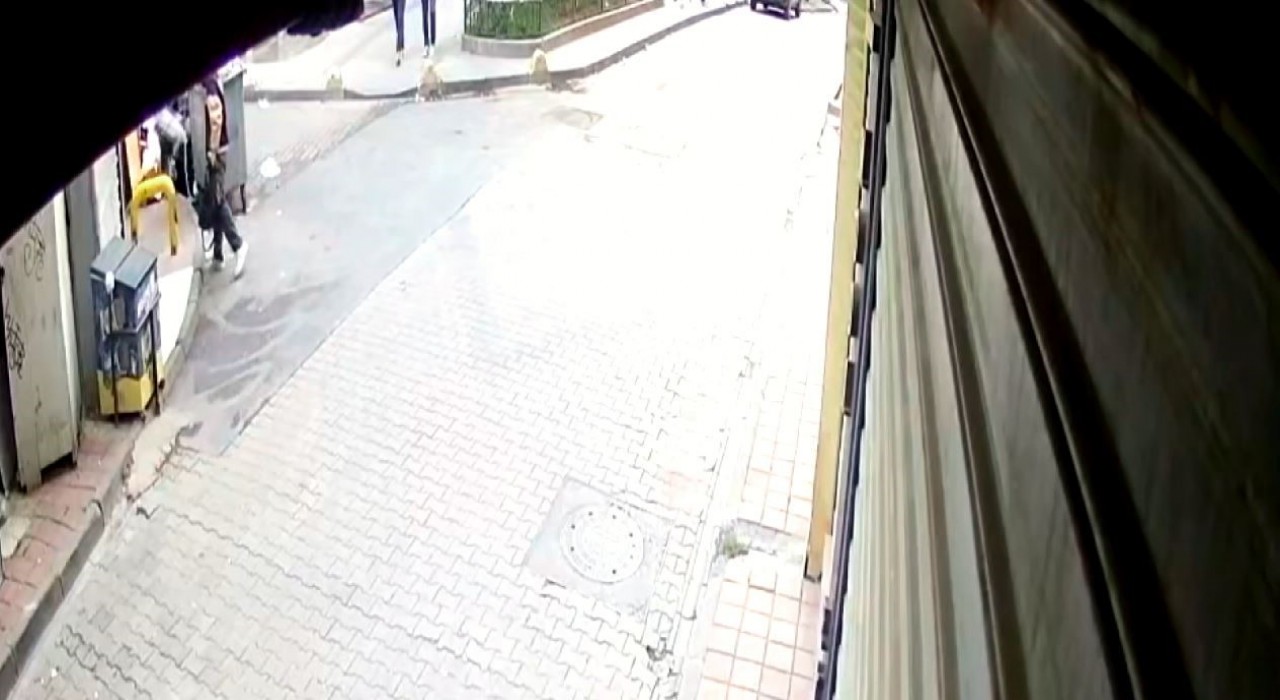 Fatihte kuyumcu çalışanı pırlanta dolu poşeti çöpe attı, kağıt toplayıcısı bulup aldı