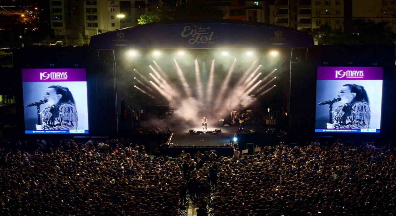 Fatma Turguttan unutulmaz konser