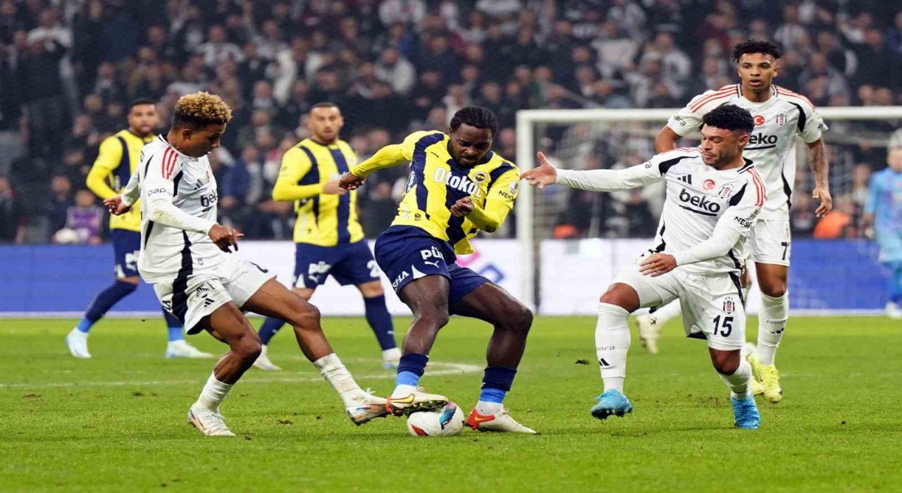 Fenerbahçede hedef derbiyi kazanarak yarışı sürdürmek