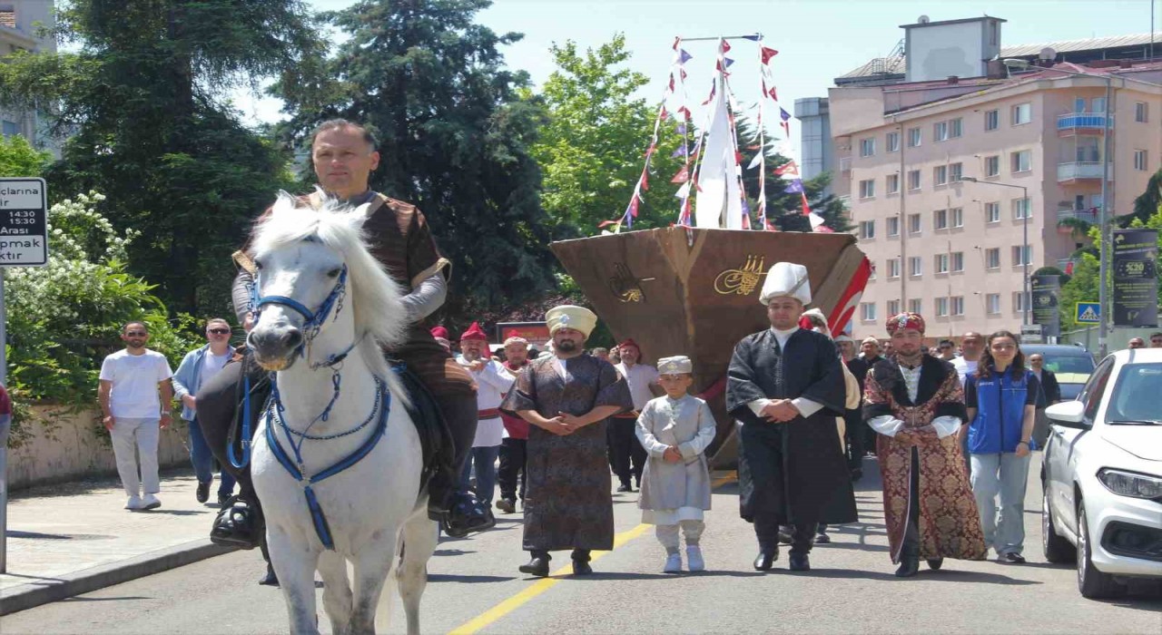 Fethin 572nci yıl dönümü, karadan gemi yürütülerek canlandırıldı