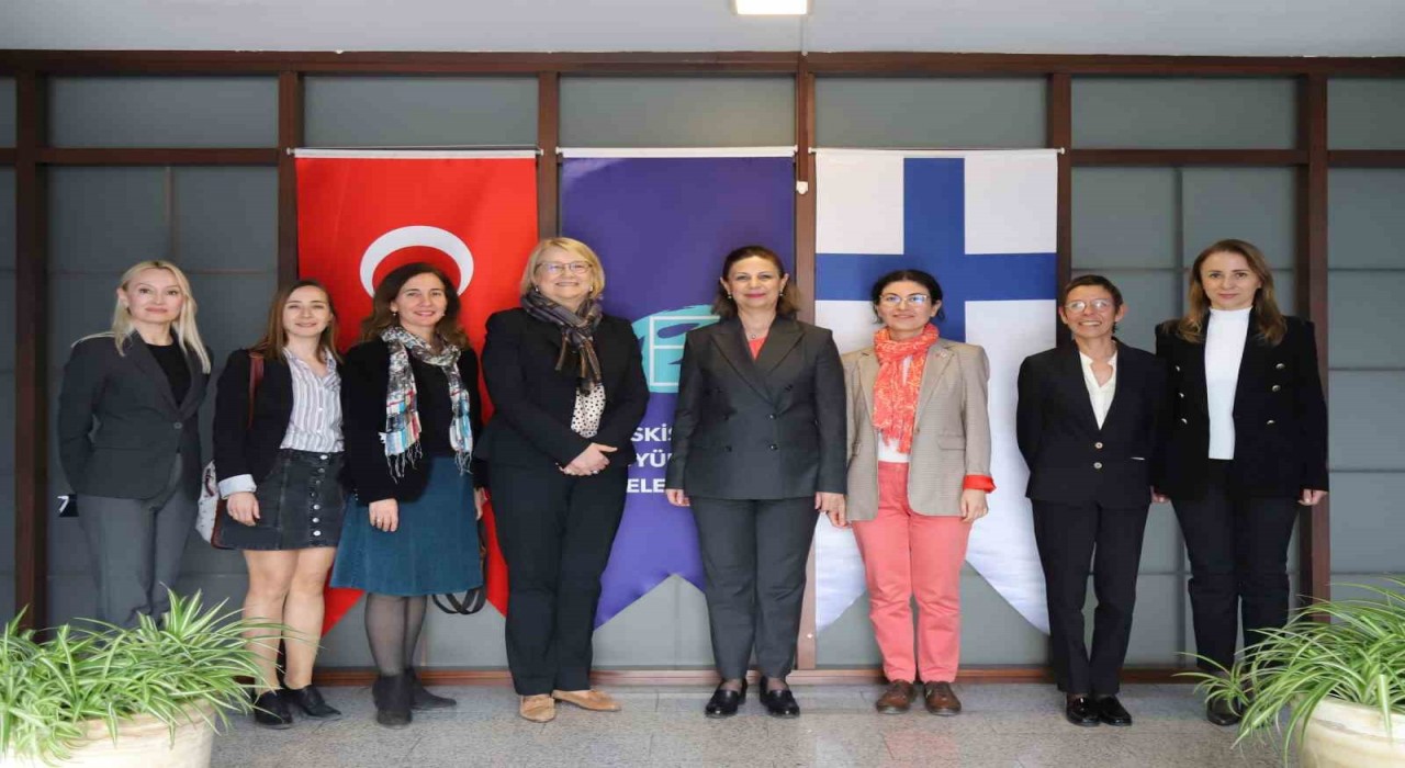 Finlandiya Büyükelçisinden Ayşe Ünlüceye ziyaret