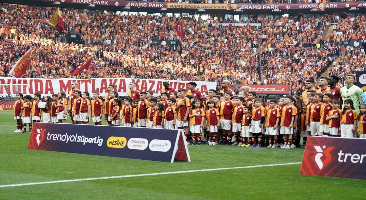 Galatasarayda tek değişiklik