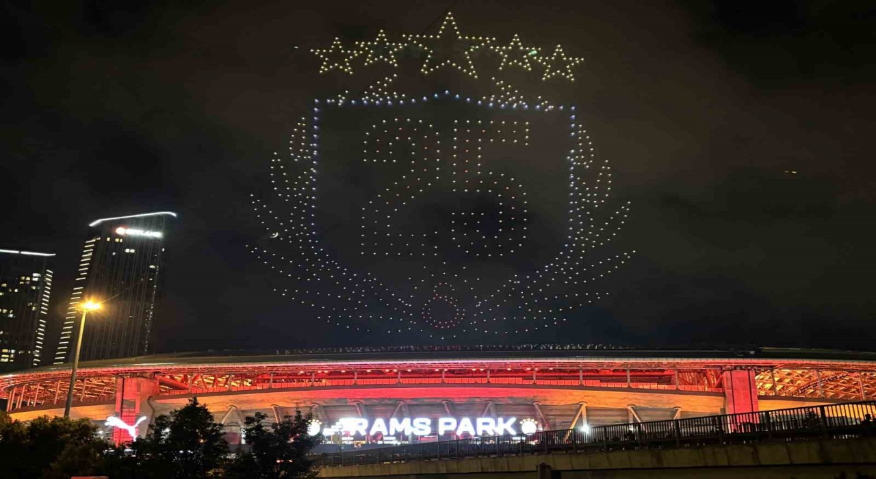 Galatasaraydan dron şov