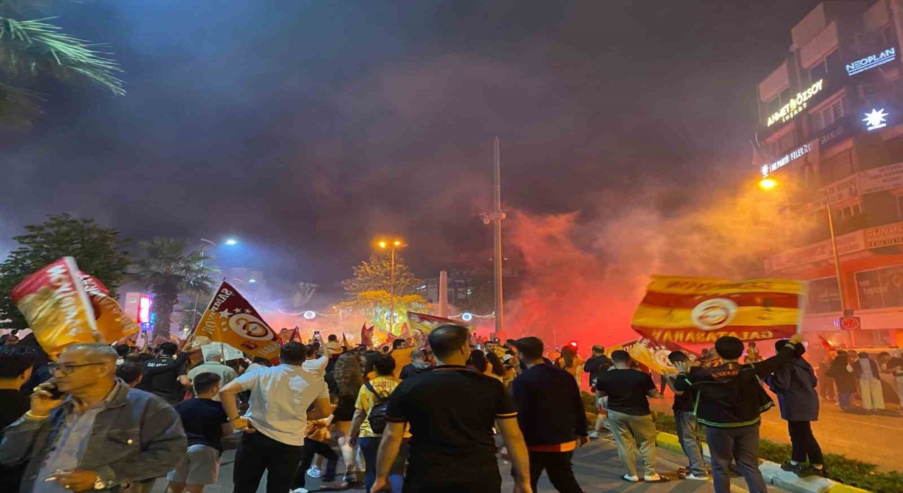 Galatasarayın şampiyonluğu Aydında coşkuyla kutlandı