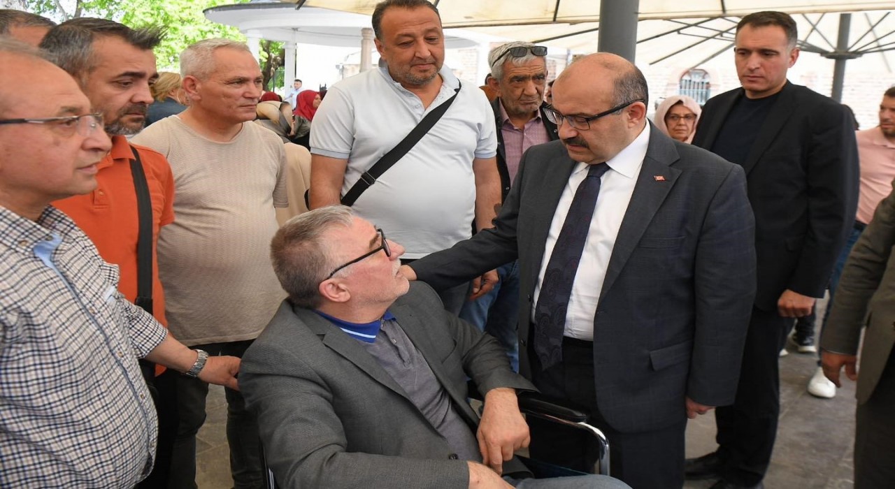Gazeteci Ramazan Karacanın annesi toprağa verildi