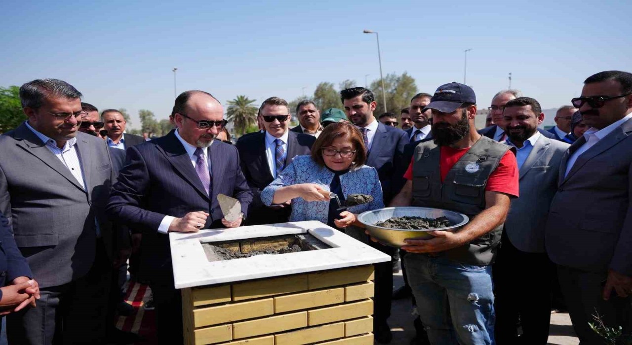 Gaziantep Büyükşehir, Bağdattaki Türkiye Bahçesine 5 bin fidan hediye etti