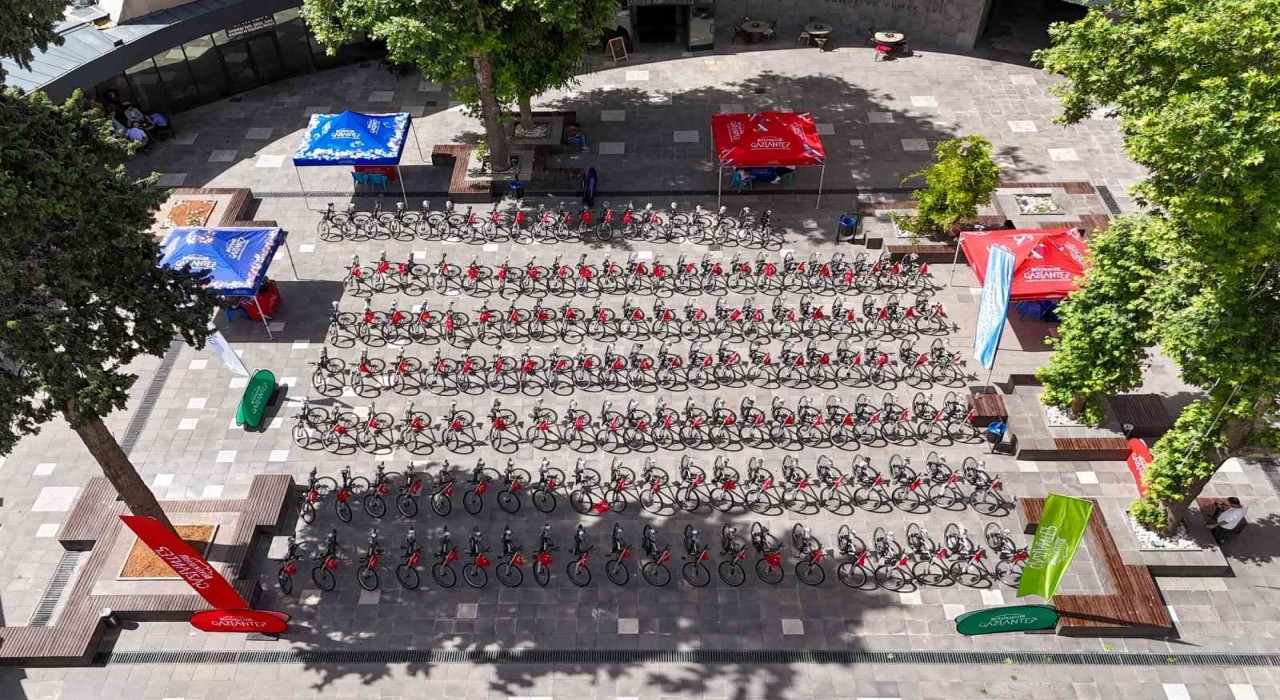 Gaziantepte 19 Mayıs etkinliklerinde ter döken başarılı yarışmacılar ödüllendirildi