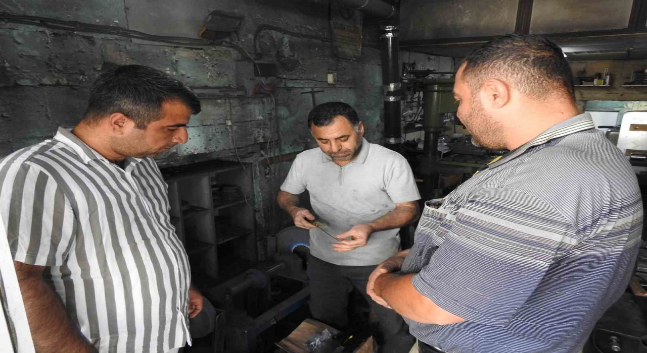 Gaziantepte bıçak ustalarının bayram mesaisi başladı