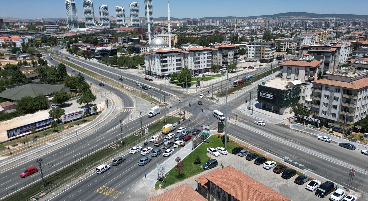 Gaziantep’te Yapay Zekâ Destekli Akıllı Ulaşım Sistemleri Hayata Geçiyor