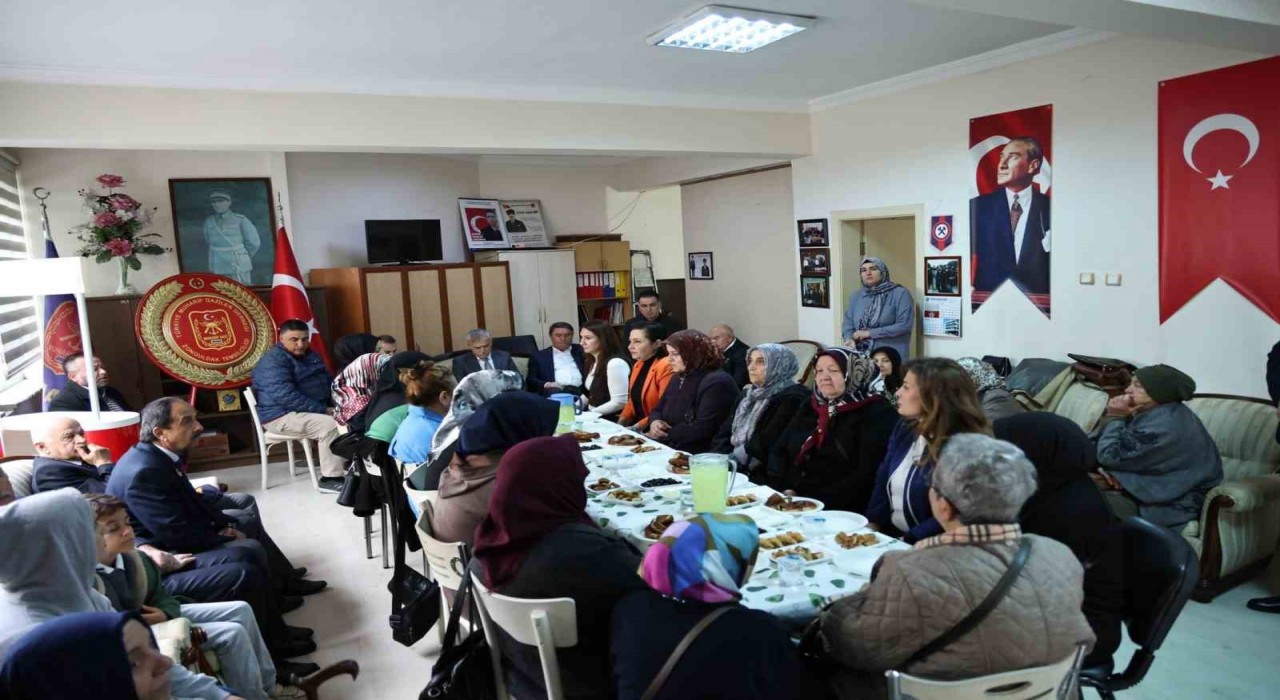 Gaziler Derneğinden Anneler Gününde anlamlı buluşma