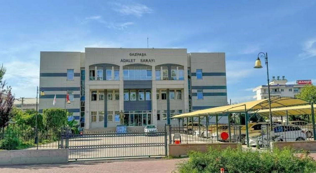 Gazipaşada bonzai operasyonu: 2 kişi tutuklandı