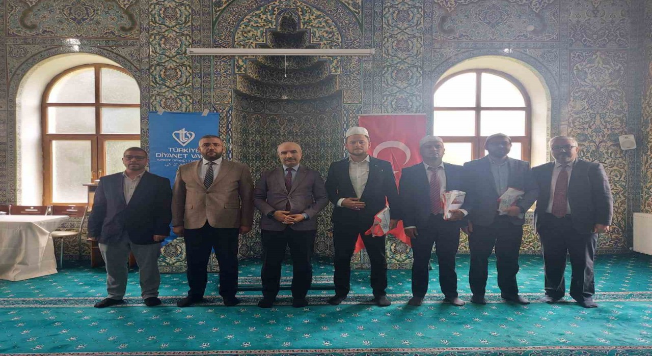 Gedizde din görevlileri Ezanı Güzel Okuma yarışmasında bir araya geldi