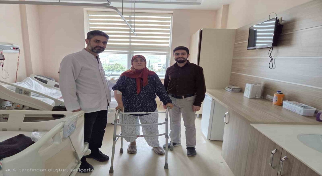 Geyvede ilk kez kalça protezi ameliyatı yapıldı