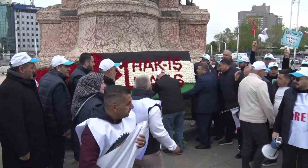 HAK-İŞ Konfederasyonu üyeleri, Kazancı Yokuşuna karanfil, Taksime çelenk bıraktı