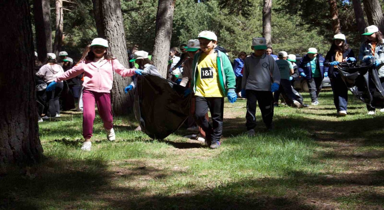 Hanak Kent Ormanında Orman Benim etkinliği