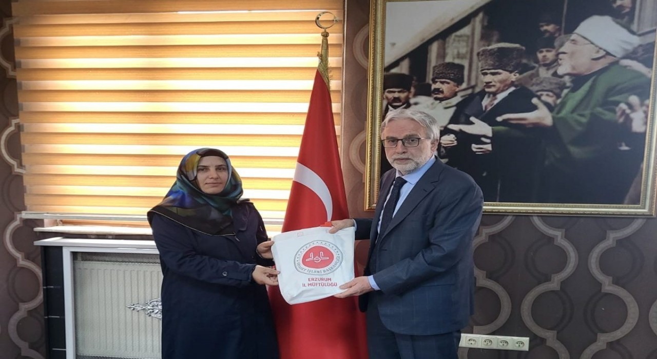 Hanımlar Hafızlık ve Kuran-ı Kerimi güzel okumada yarıştı