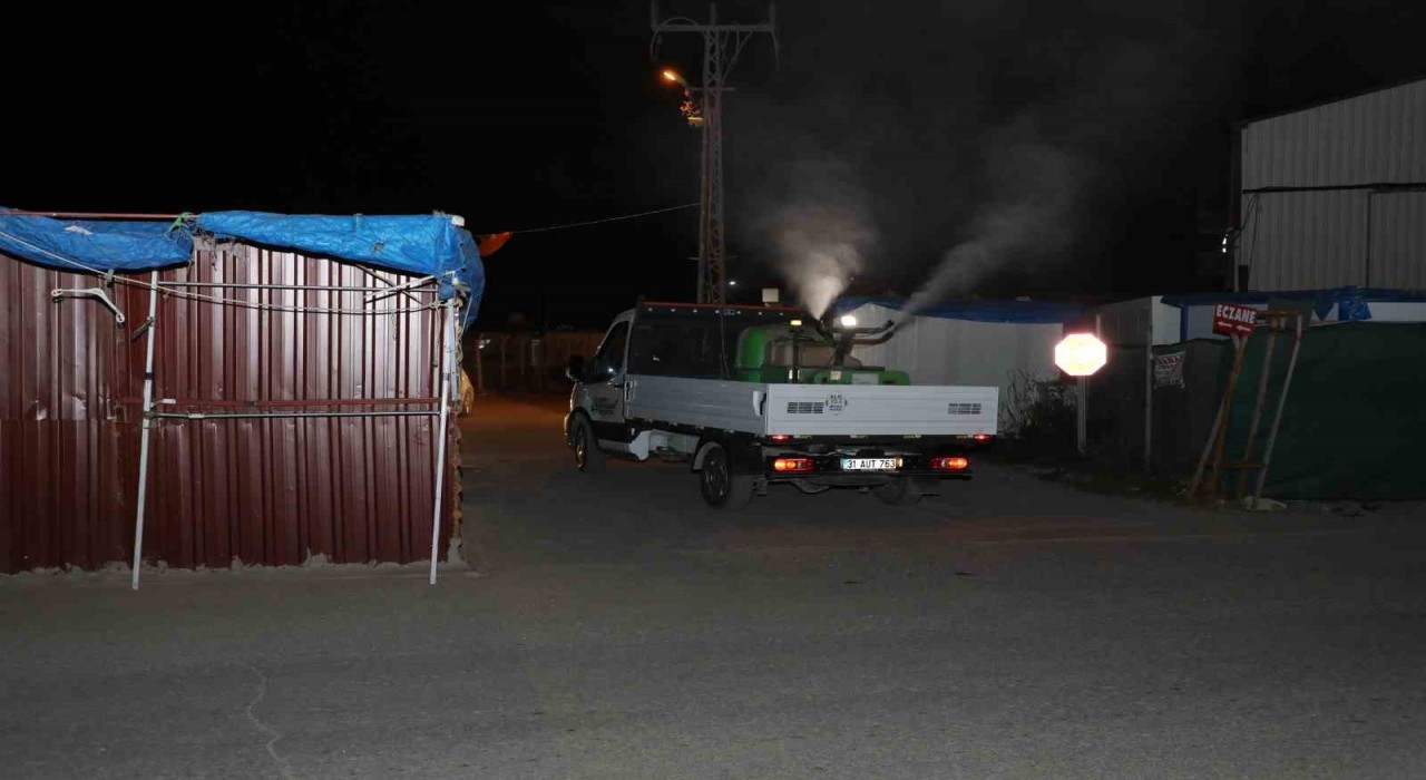 Hatayda haşereyle mücadele gece gündüz devam ediyor
