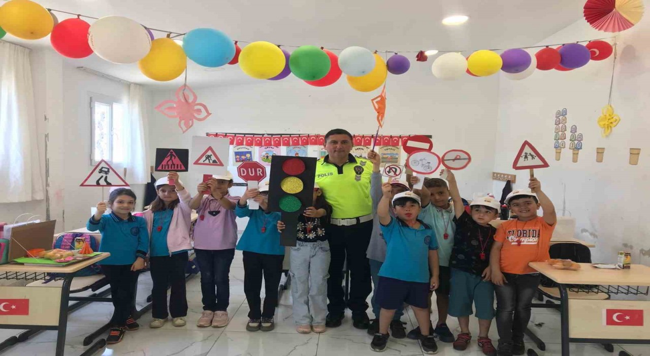 Hatayda ilkokul öğrencilerine trafik eğitimi verildi