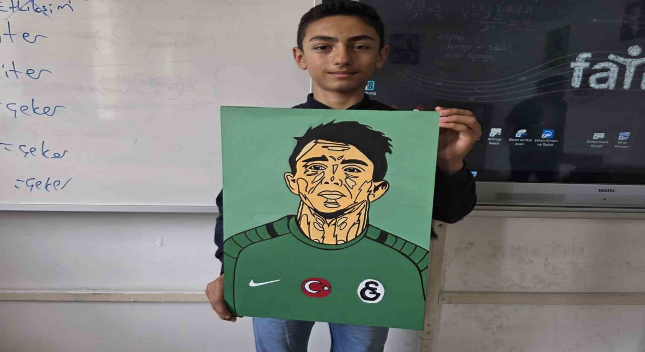 Hayran kalbiyle çizdi: 12 yaşındaki Ünalın en büyük hayali Musleraya resmini vermek