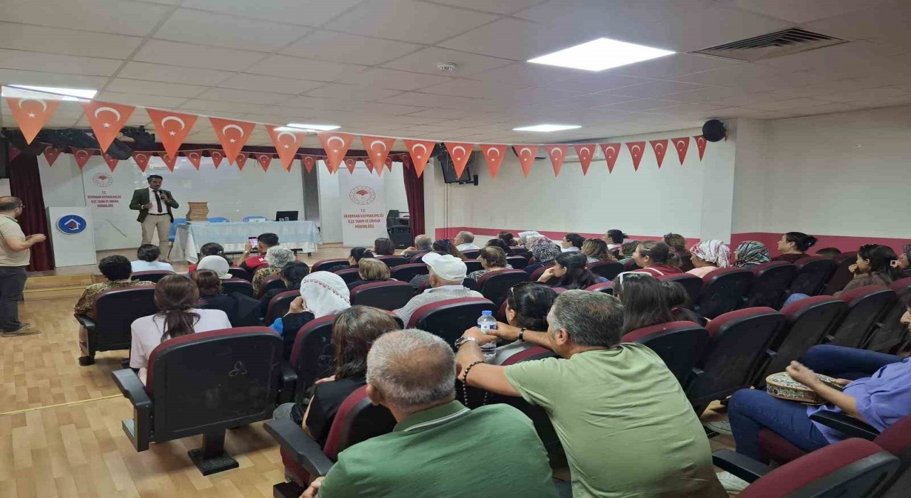 Hekimhanda Anadoluda Altın İpek projesiyle ipekböcekçiliği hamlesi