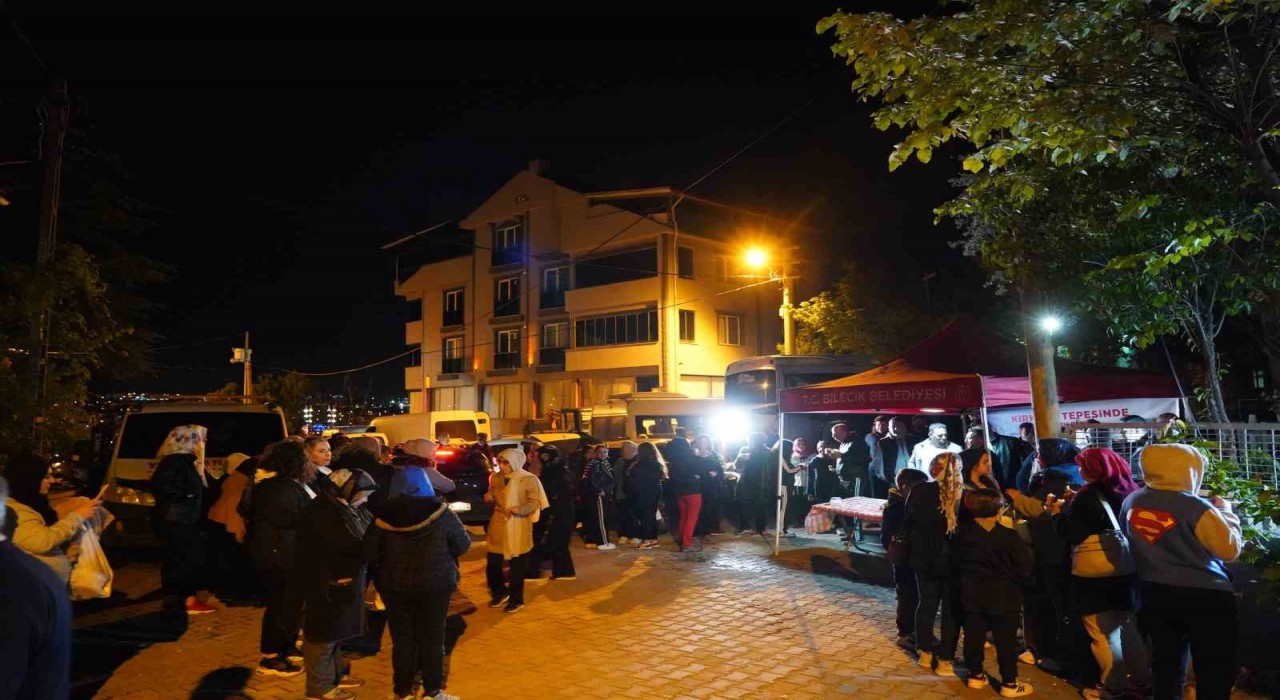 Hıdrellez sabahı Kırklar Tepesinde buluştular