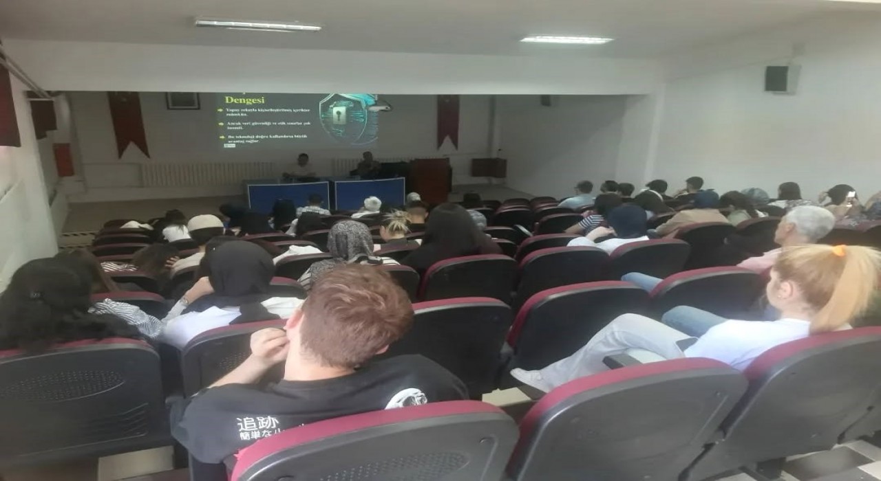 Hisarcık MYOda Yapay Zeka, Reklamcılık ve Film Yapımcılığı Perspektifinde Halkla İlişkiler konulu konferans