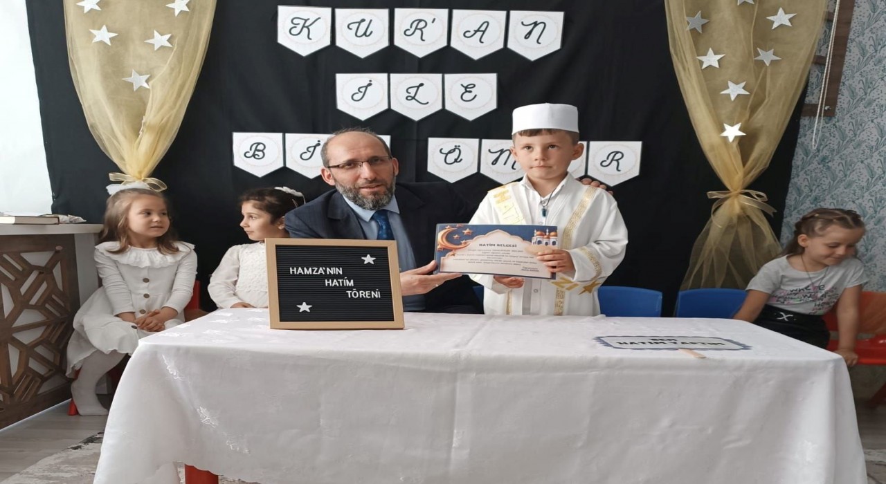 Hisarcıklı Hamza 5 yaşında Kuran-ı Kerimi hatmetti