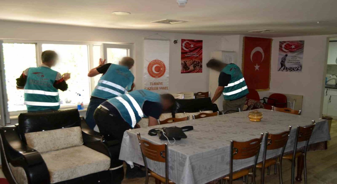 Hükümlülerden Şehit Aileleri Vakfında temizlik desteği
