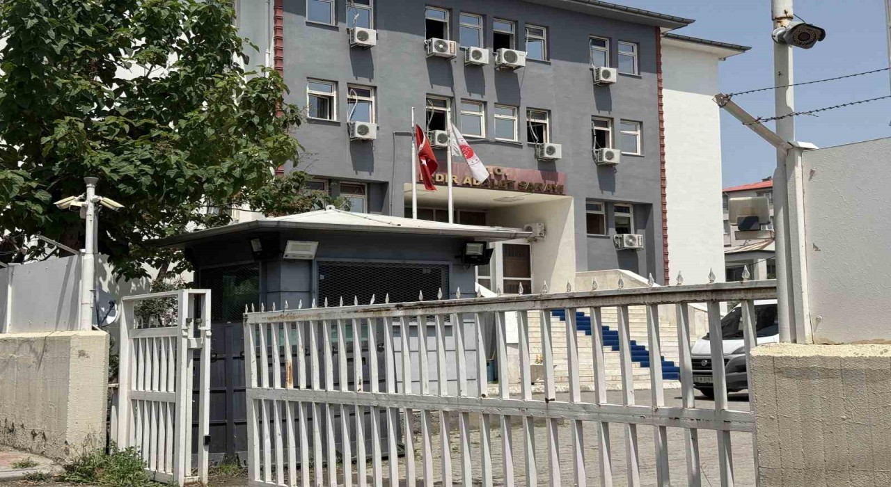 Iğdırda kardeşlerinin eşlerini öldüren zanlı tutuklandı
