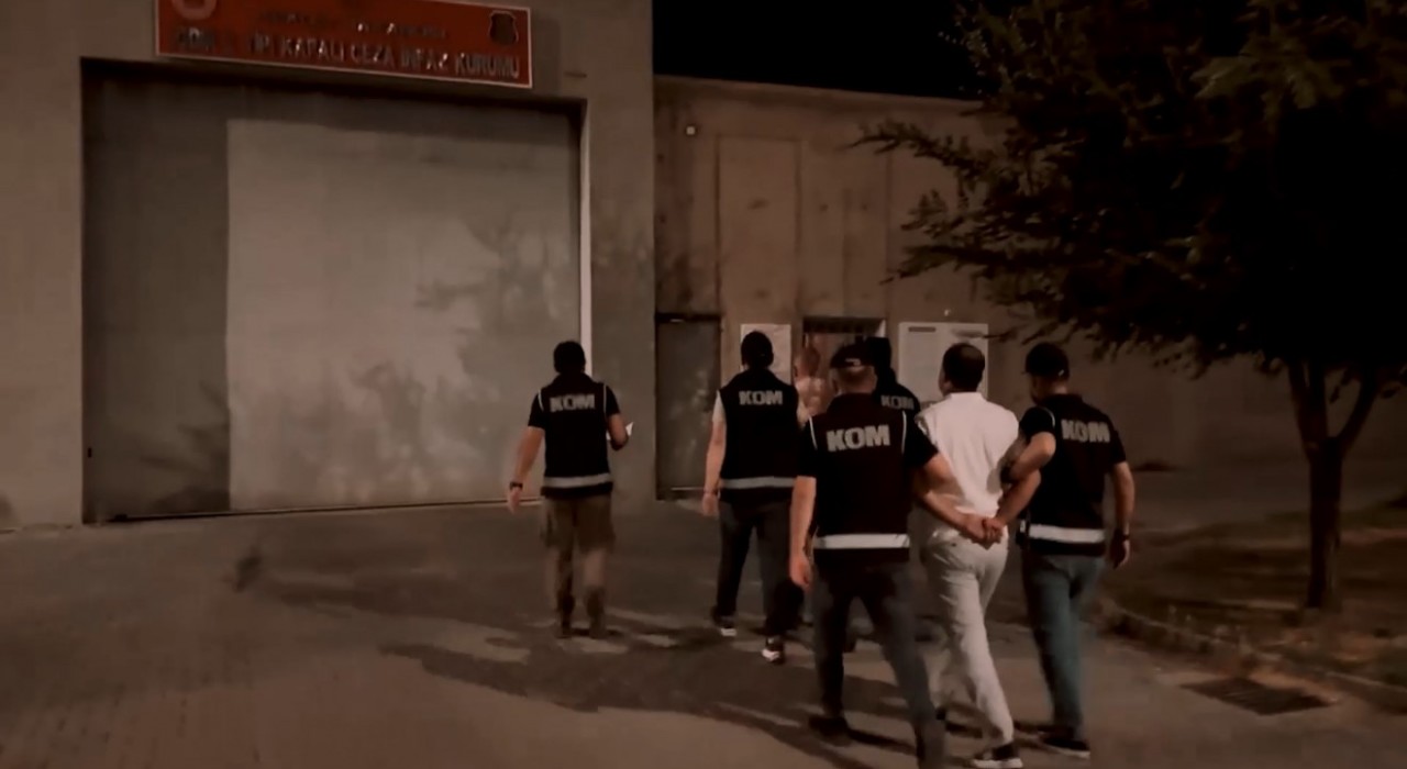 Iğdırda rüşvet soruşturmasında 2 tutuklama