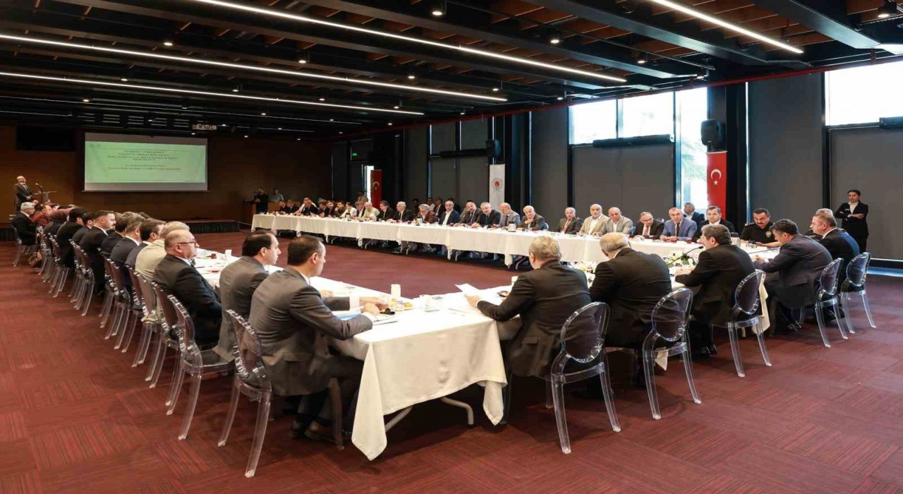 İl Hayvanları Koruma Kurulu Toplantısında belediyelere ivedi olun uyarısı