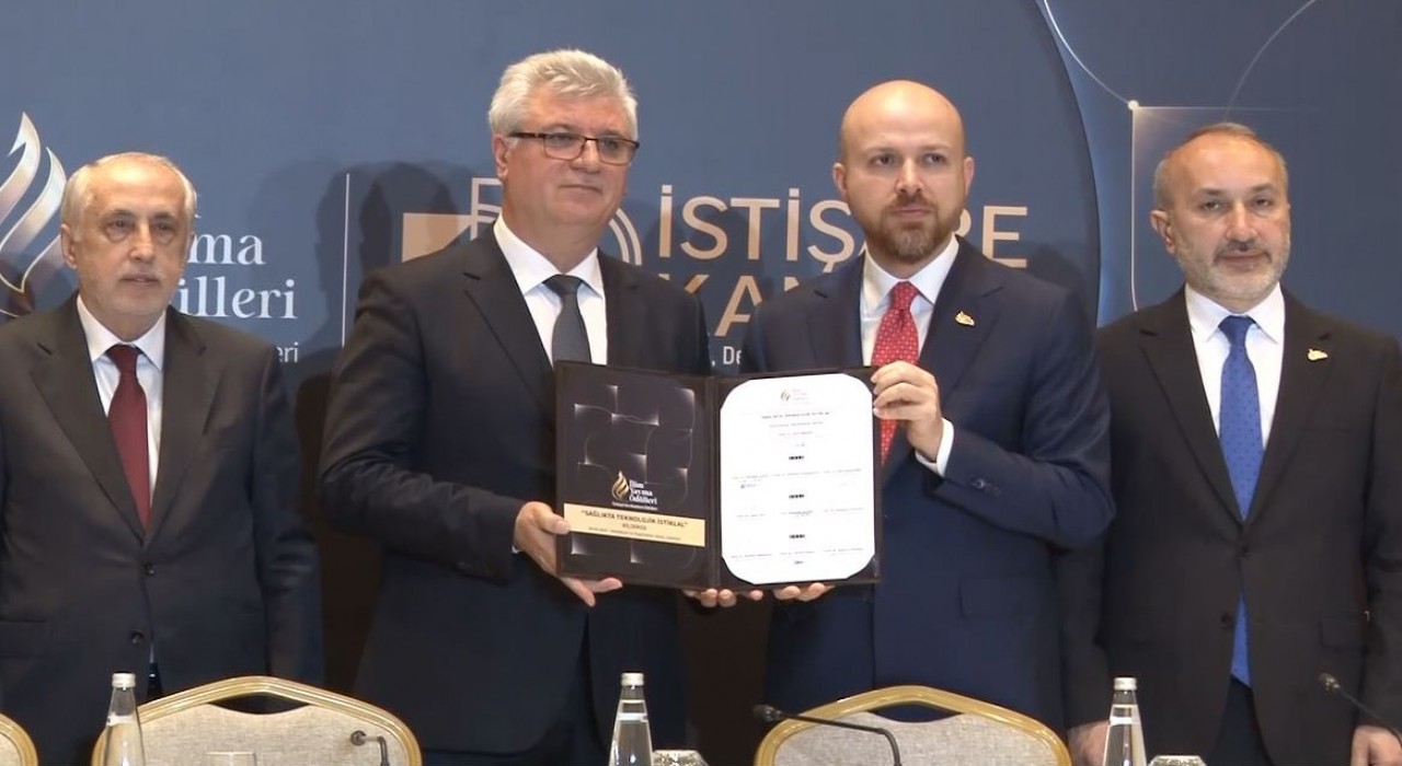 İlim Yayma Ödülleri sahibi bilim adamları ‘Sağlıkta Teknolojik İstiklal bildirisini açıkladı