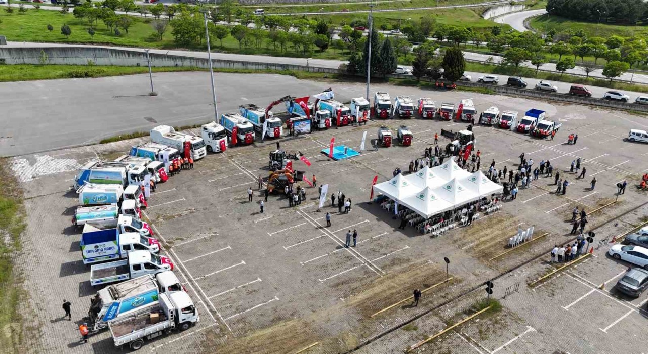 İlkadımda temizlikte milyarlık dönüşüm: 40 araçlık dev adım