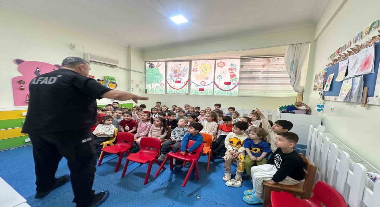 İncirliovada miniklere yangın ve afet eğitimi